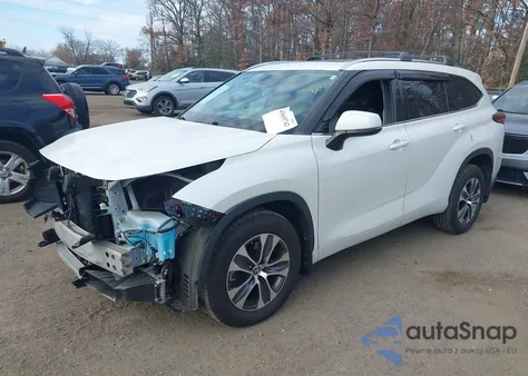 2021 Toyota Highlander Xle из США, поврежденный, VIN 5TDHZRBH6MS085056
